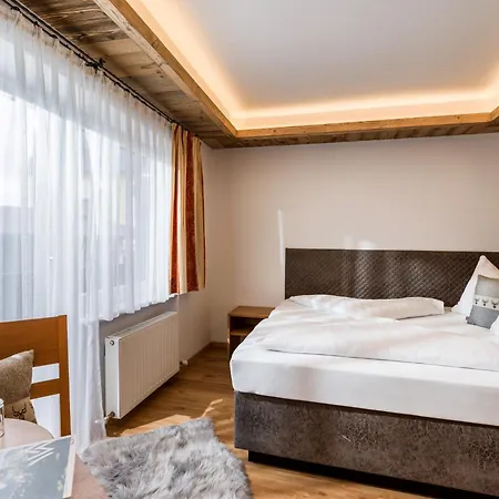Aparthotel Tennenwirt - Adults Only Soll